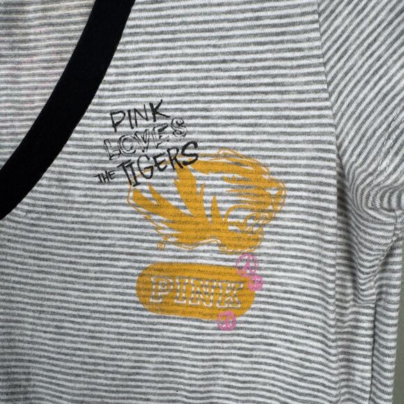 Victoria’s Secret PINK Jones & Mitchell Mizzou Missouri Tigers Vneck Size Medium - Picture 3 of 9